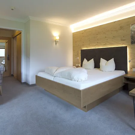 Ξενοδοχείο Bergland 3*